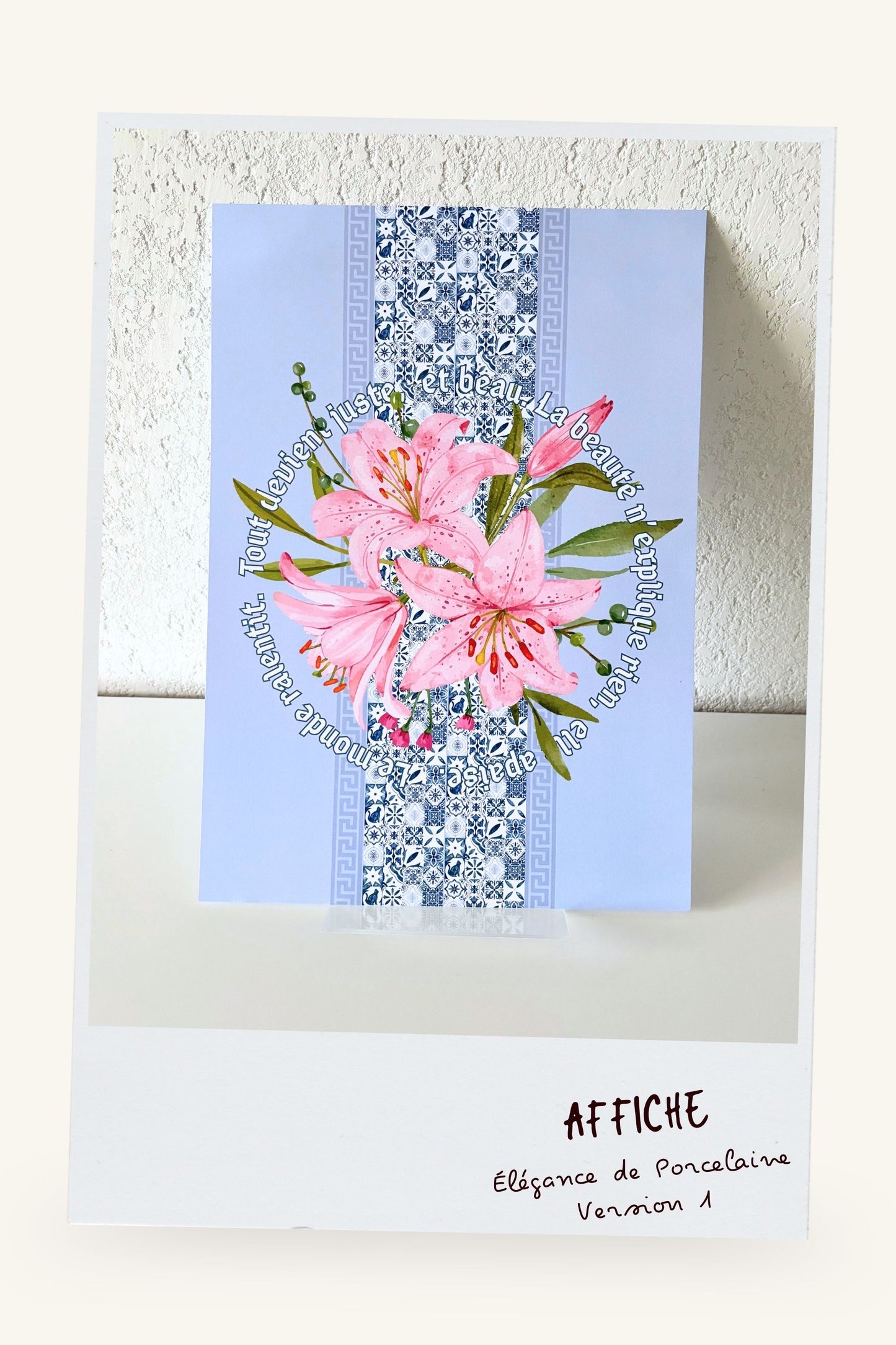 Affiche "Élégance de Porcelaine"